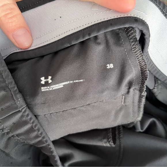 Under Armour Shorts Men's 38 Black Gray Polka Dot Flat Front Stretch Summer - Picture 8 of 10